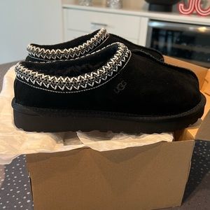 UGG Tasman Slippers